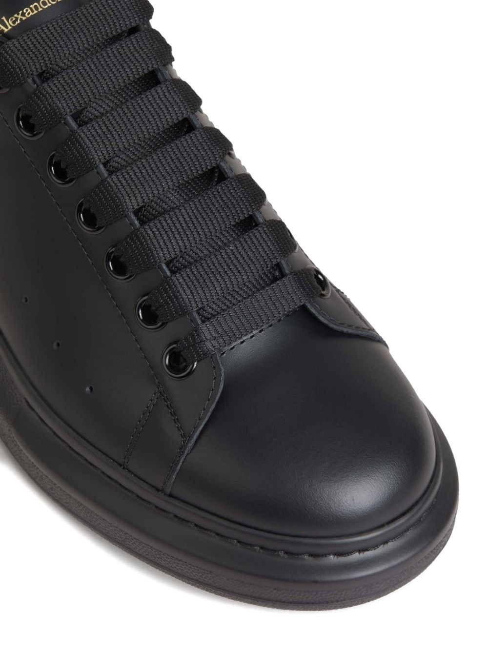 ALEXANDER McQUEEN Sneakers nere in pelle