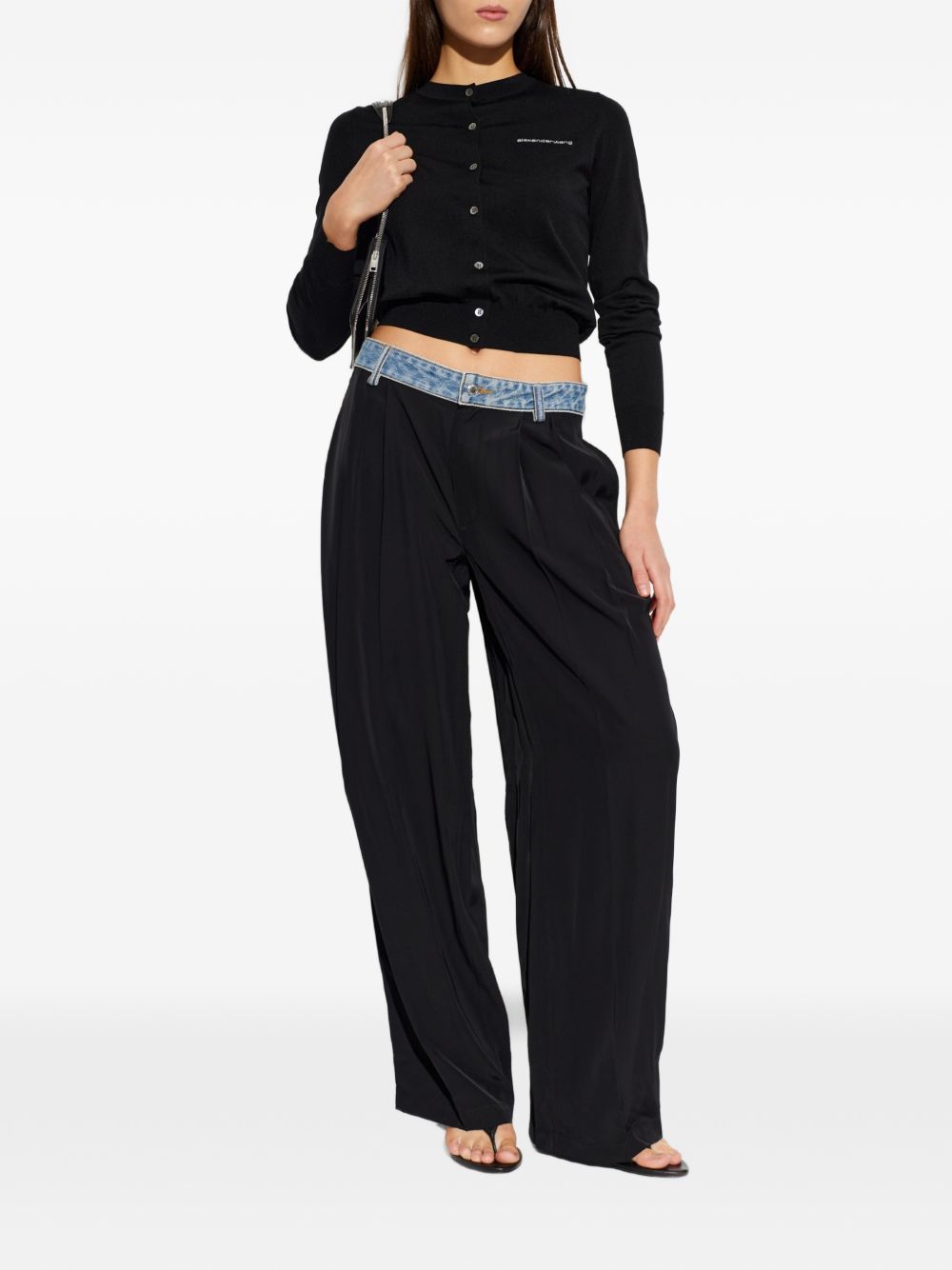 ALEXANDER WANG Cardigan nero slim con dettaglio strass sul logo