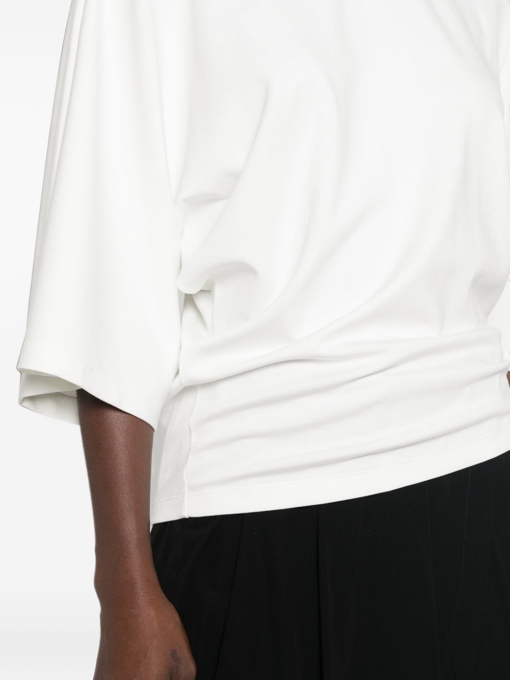 ELEH T-shirt bianca drappeggiata a maniche corte