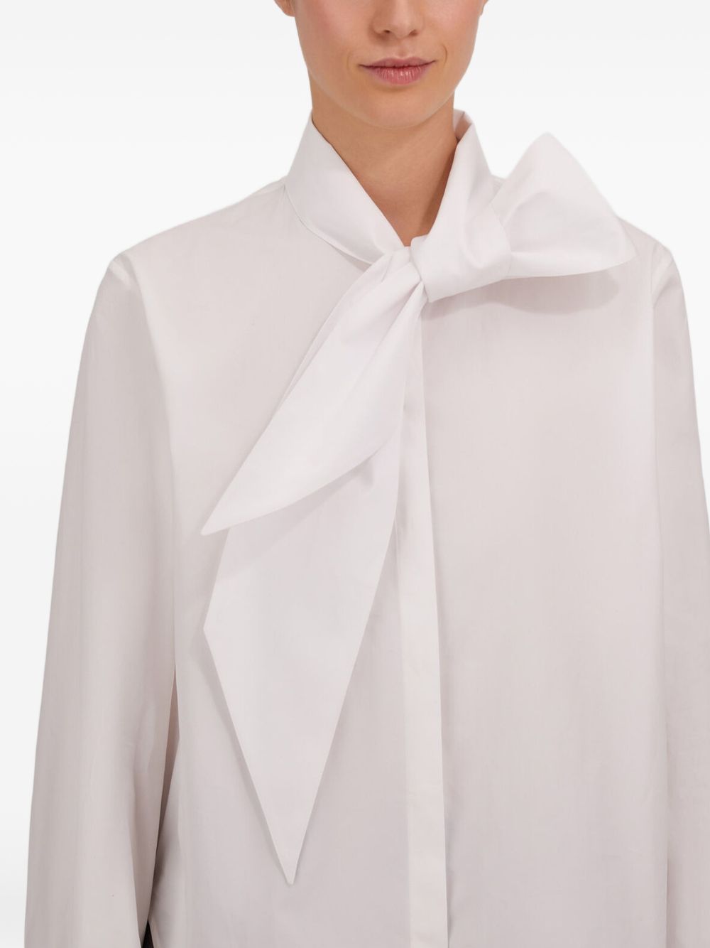 HERNO Camicia bianca in cotone con collo lavallière
