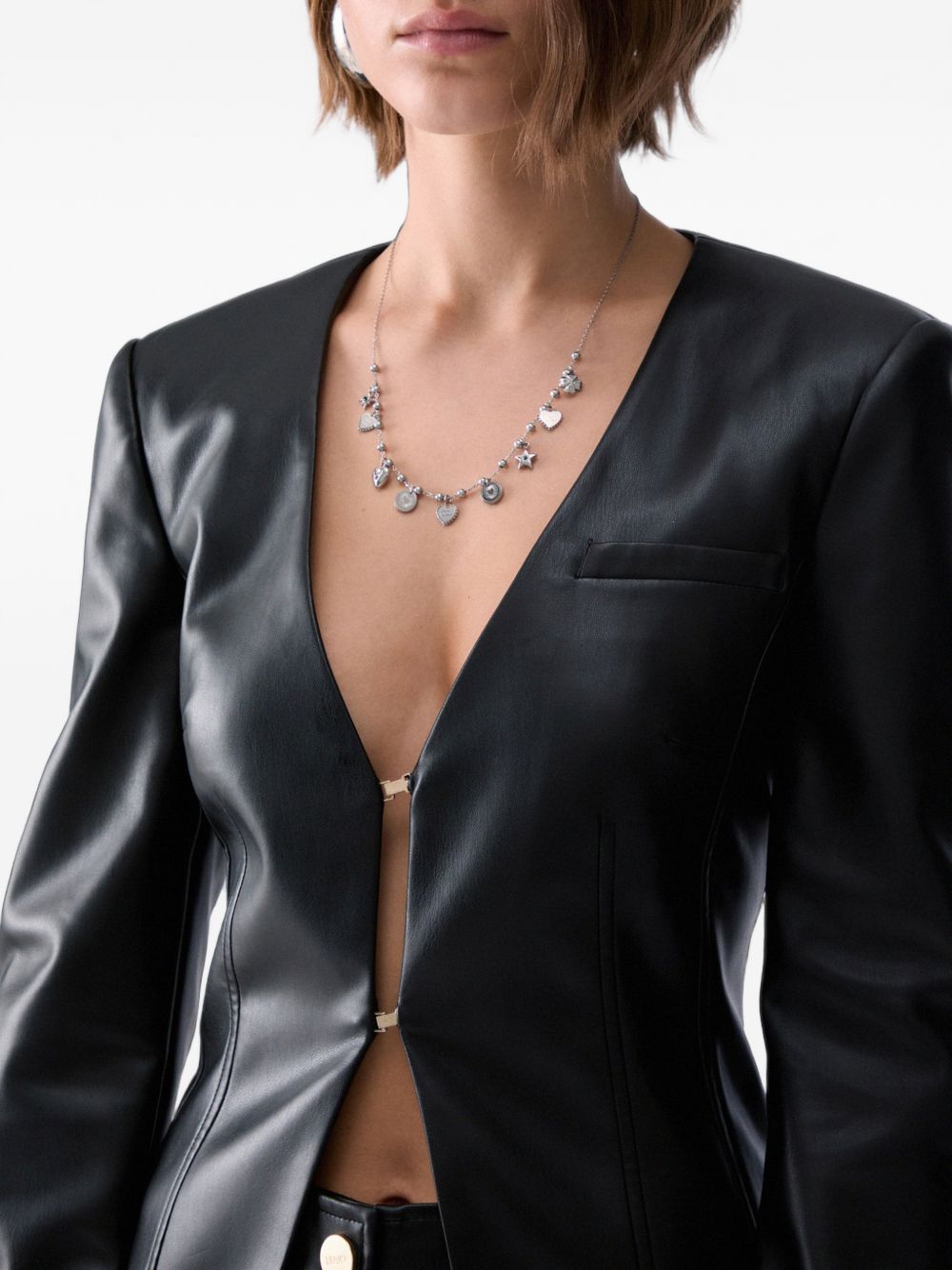 LIUJO Giacca slim fit in ecopelle con scollo a V