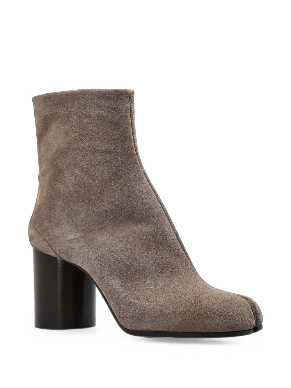 MAISON MARGIELA Stivaletti Tabi in suede color tortora con tacco