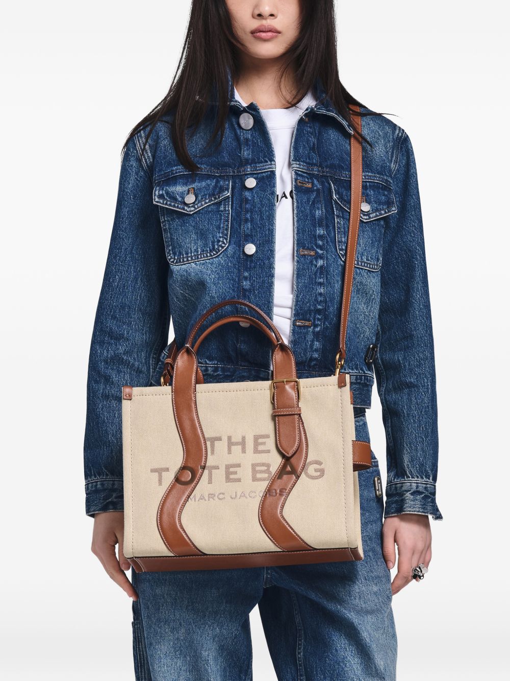 MARC JACOBS The Wavy Canvas Medium Tote Bag in tela