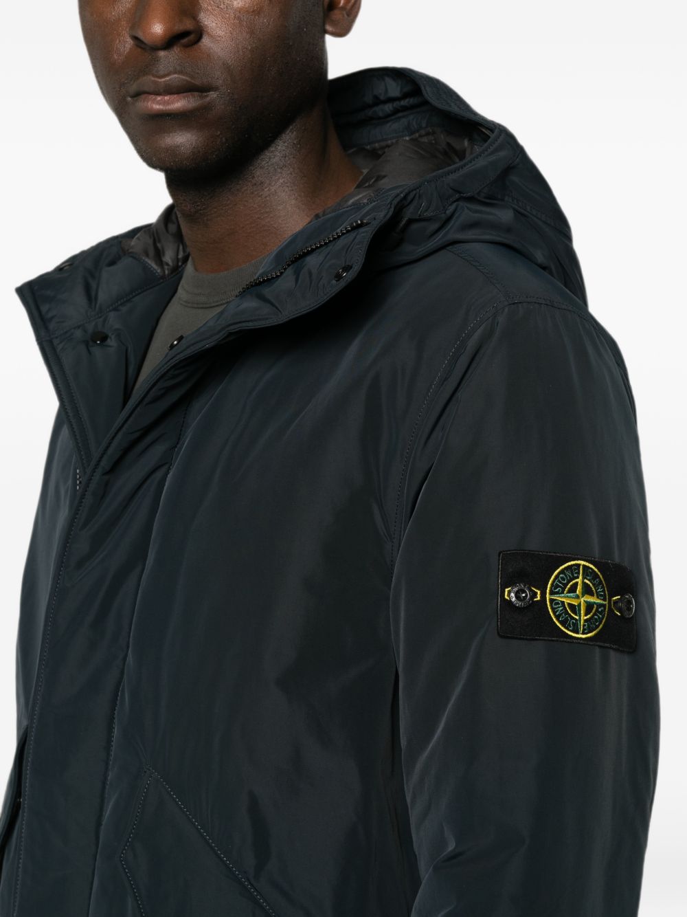 STONE ISLAND Giubbotto imbottito uomo blu notte con cappuccio