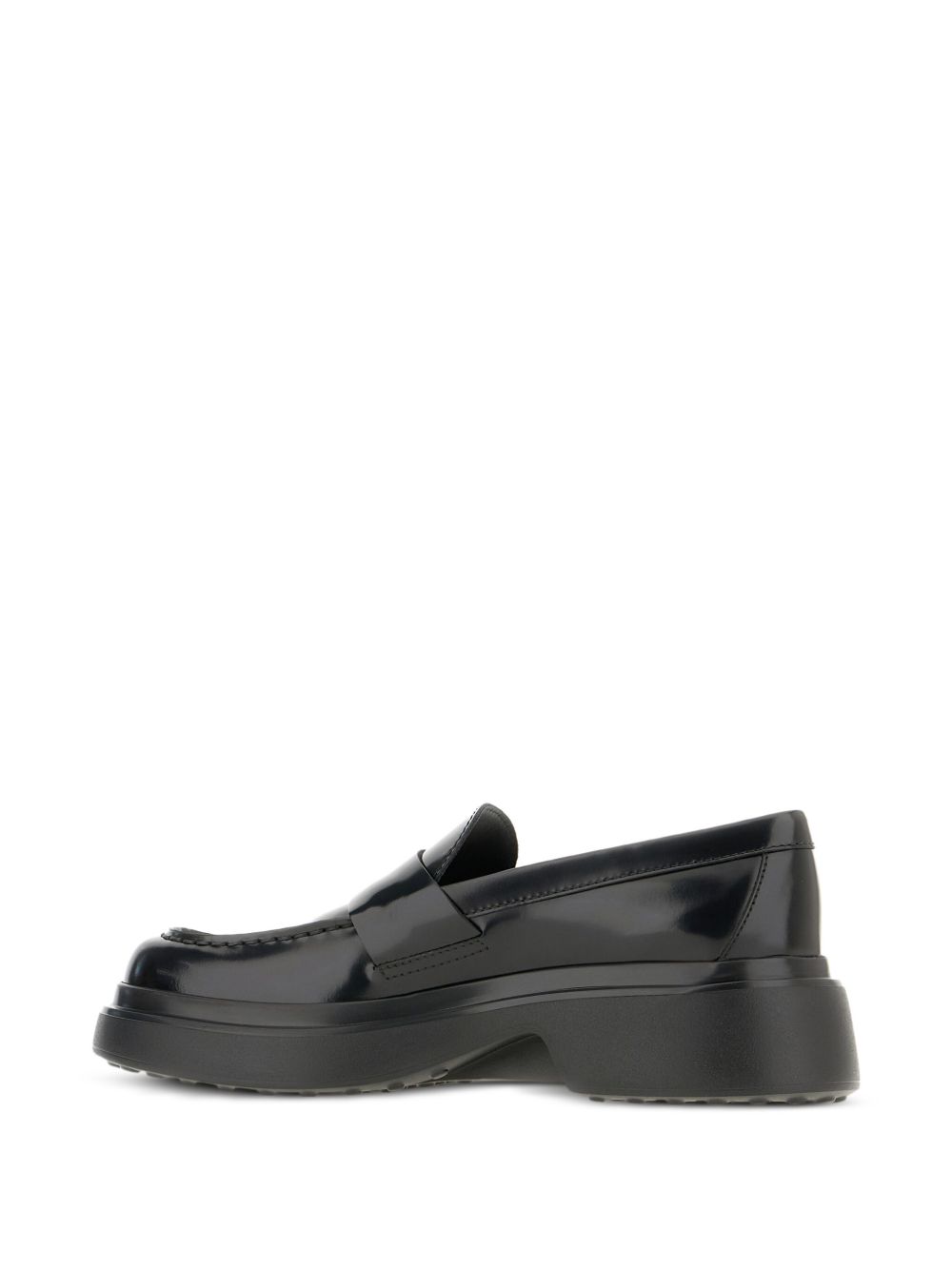 TODS Mocassini in pelle lucida nera con placca logo dorata