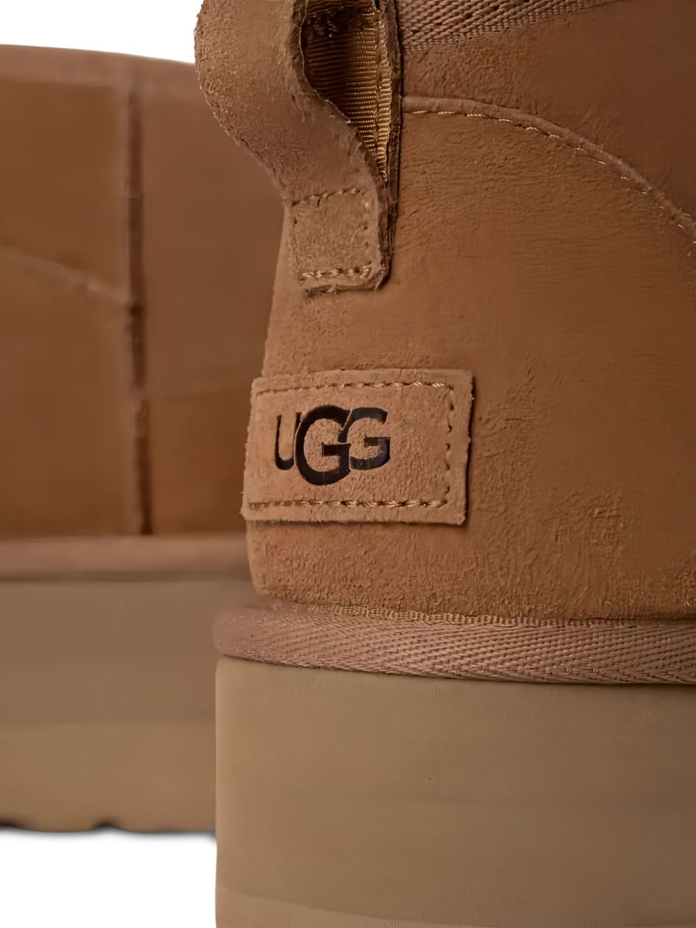 UGG Stivaletti Classic Ultra Mini Platform in camoscio marrone castagna