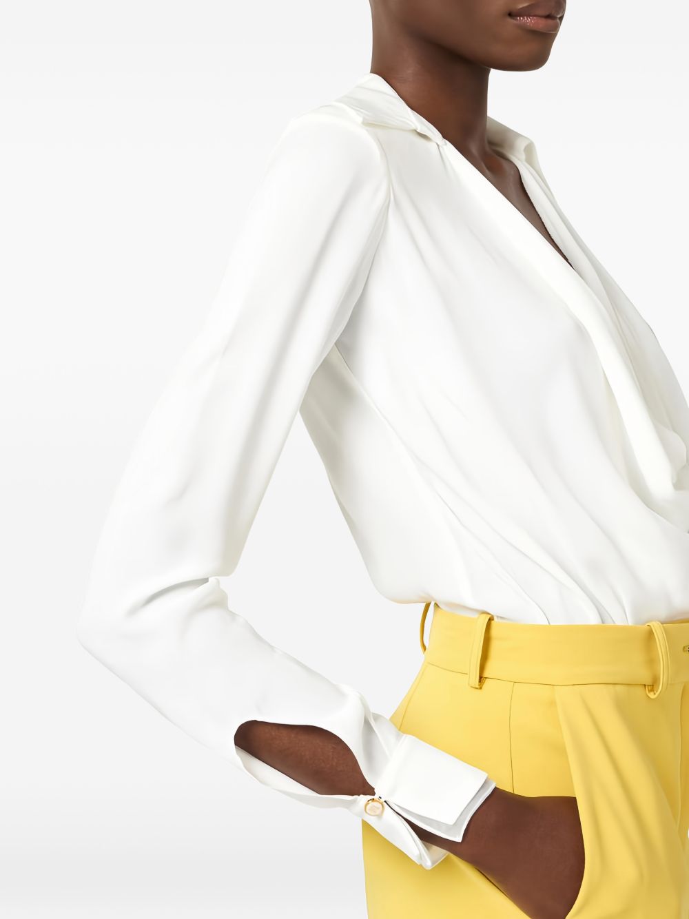 ELISABETTA FRANCHI Camicia corta bianca con collo a V