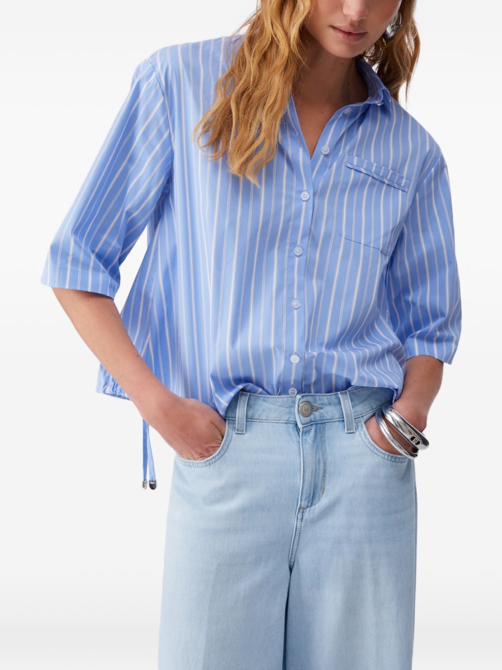 LIUJO Camicia con coulisse in vita e maniche 3/4 a righe azzurre e bianche