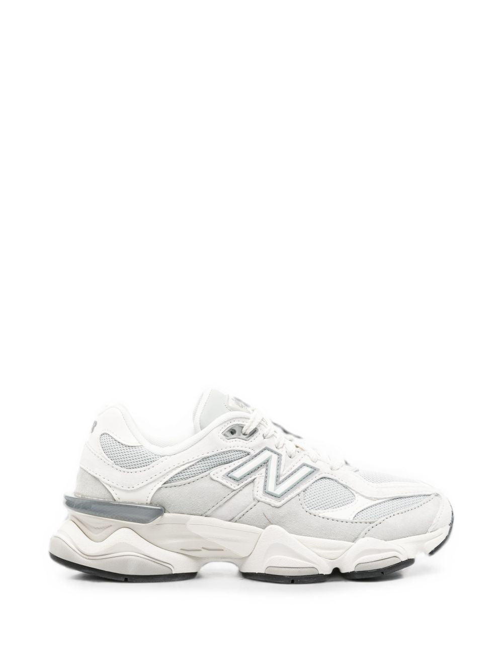 NEW BALANCE Sneakers 9060 bianche e grigie con tomaia in mesh e rivestimenti in suede