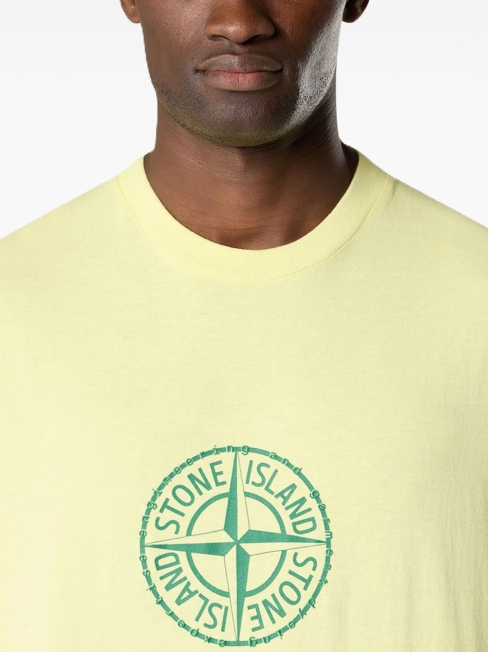 STONE ISLAND T-shirt in cotone giallo con bussola