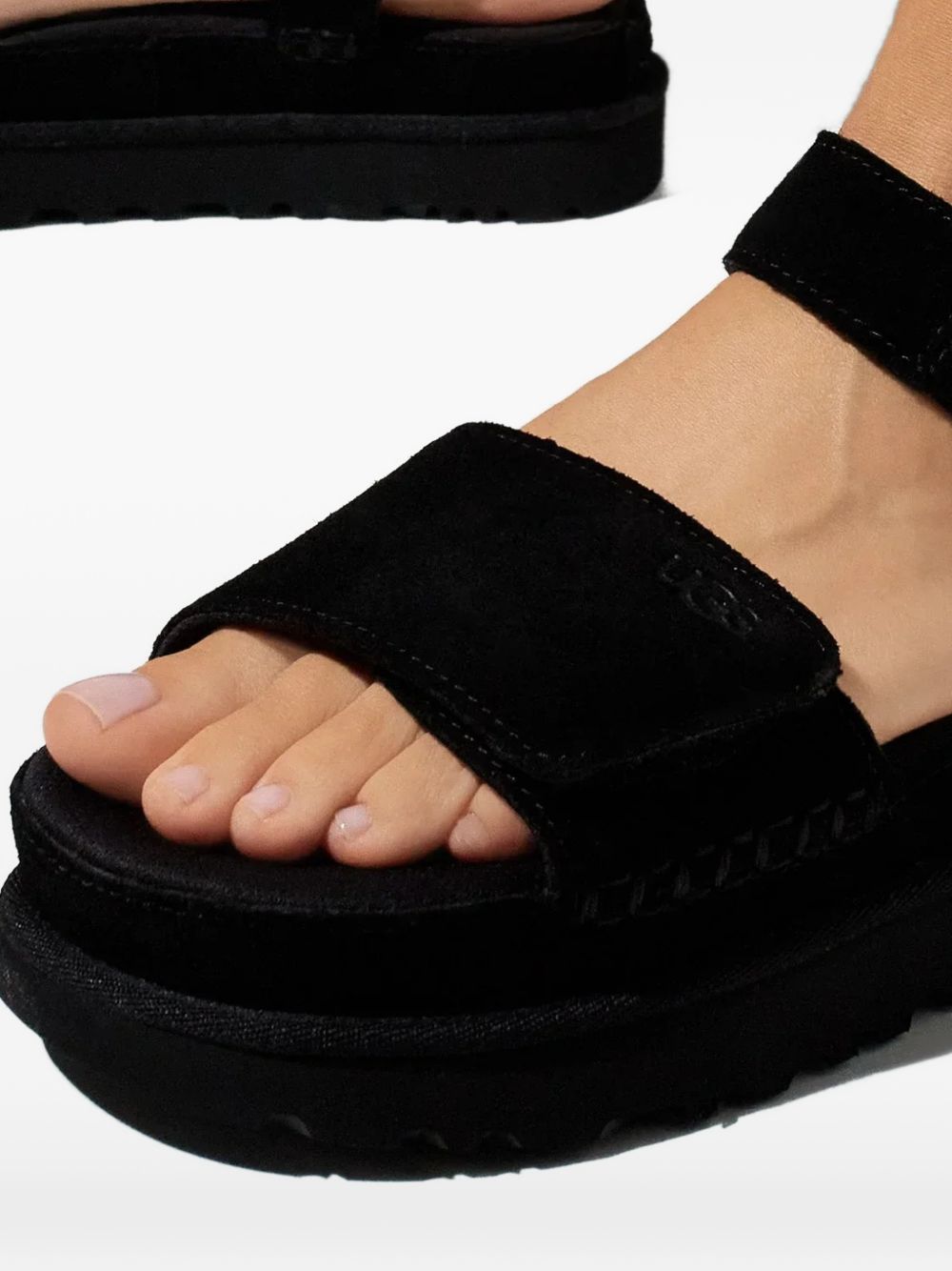 UGG Sandali Goldenstar neri
