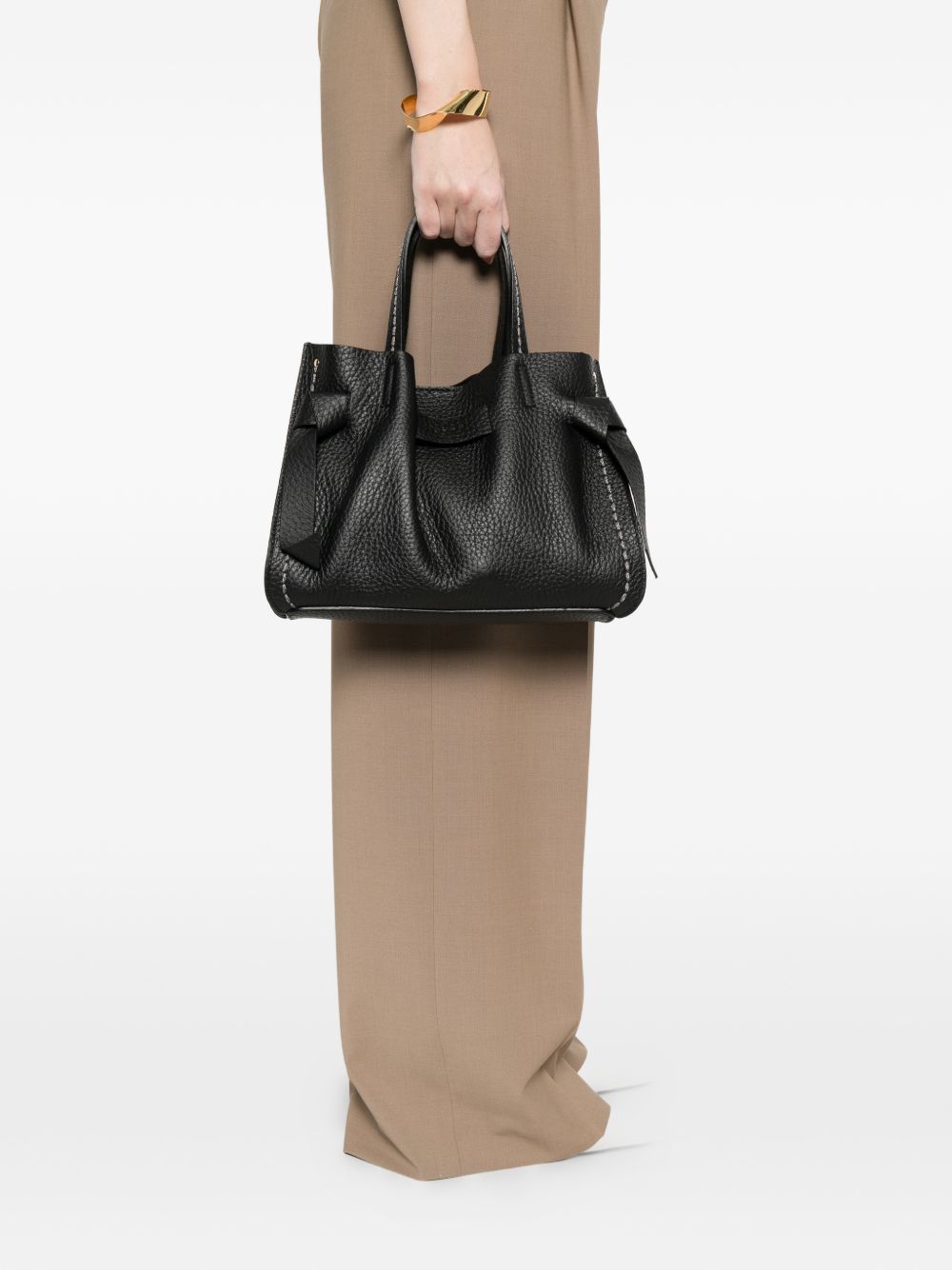 VISONA Borsa tote Vittoria in pelle nera