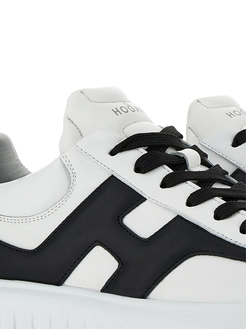 HOGAN Sneakers H-Stripes in pelle di montone bianco nero 