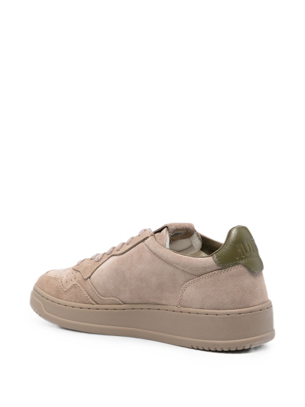 AUTRY Sneakers basse in suede beige con linguetta sul tallone verde 