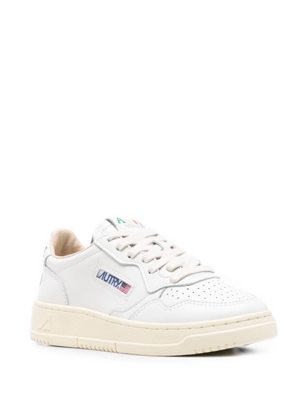 AUTRY Sneakers Medalist in pelle bianca con logo arcobaleno sul tallone 