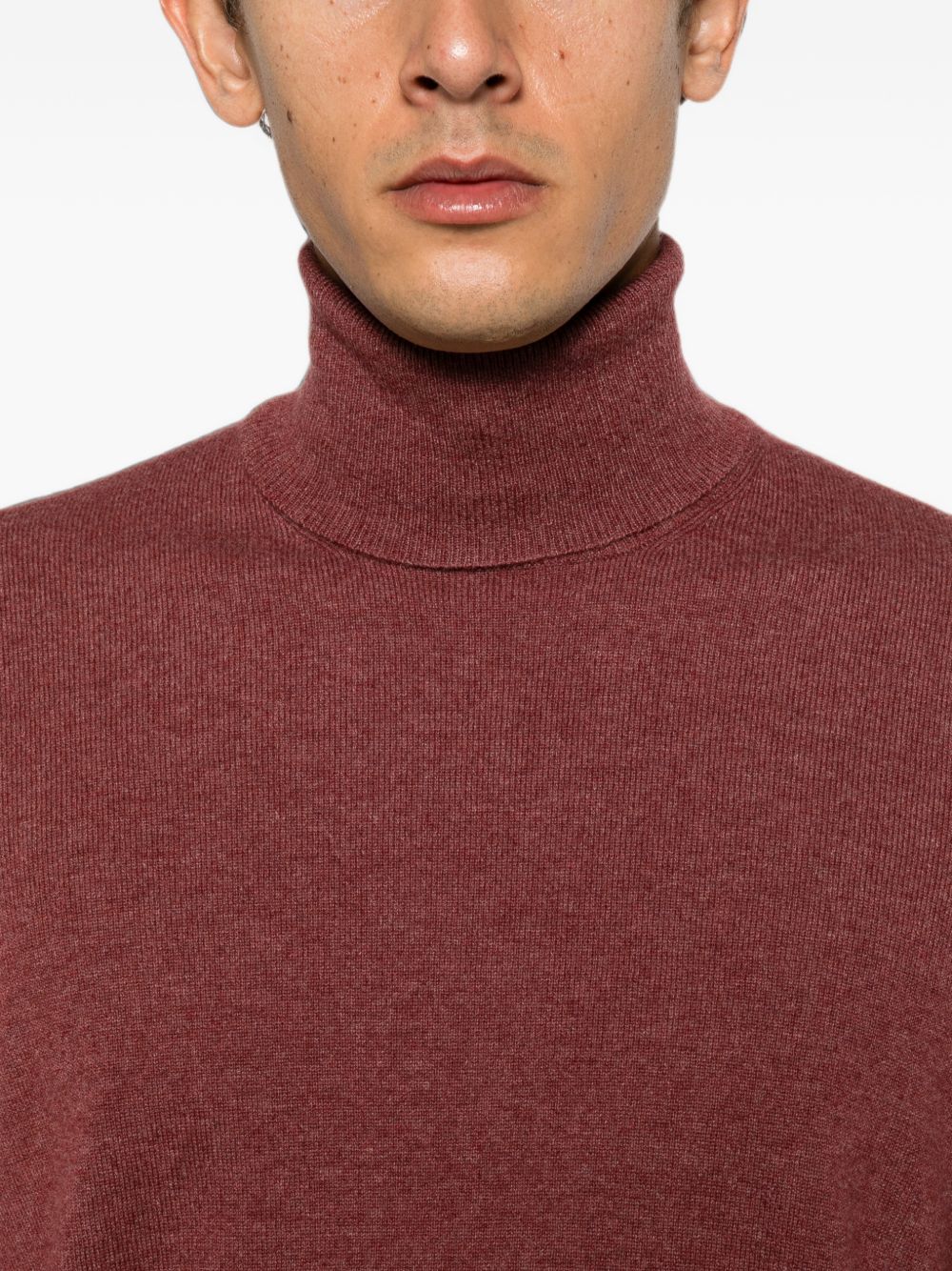 BRUNELLO CUCINELLI Maglia a collo alto in cashmere bordeaux 