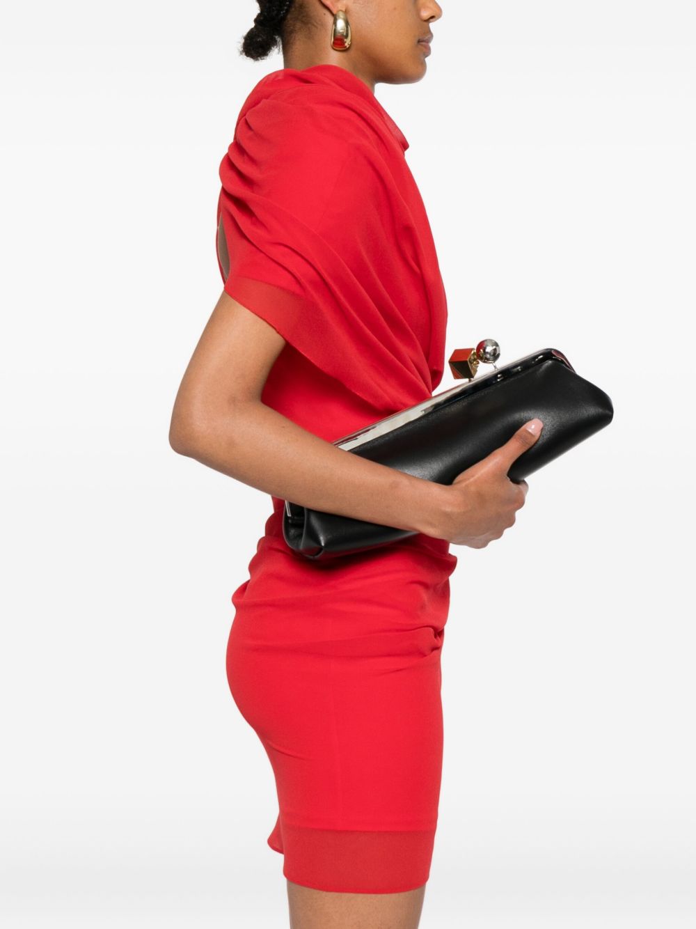 JACQUEMUS Pochette La Pochette Salon nera con rifiniture dorate 