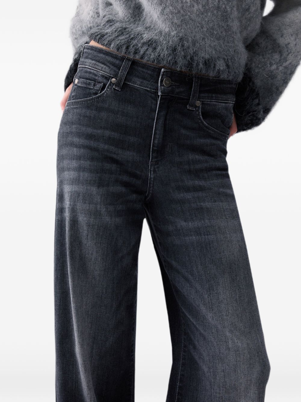 LIUJO Jeans neri wide leg con effetto wash 