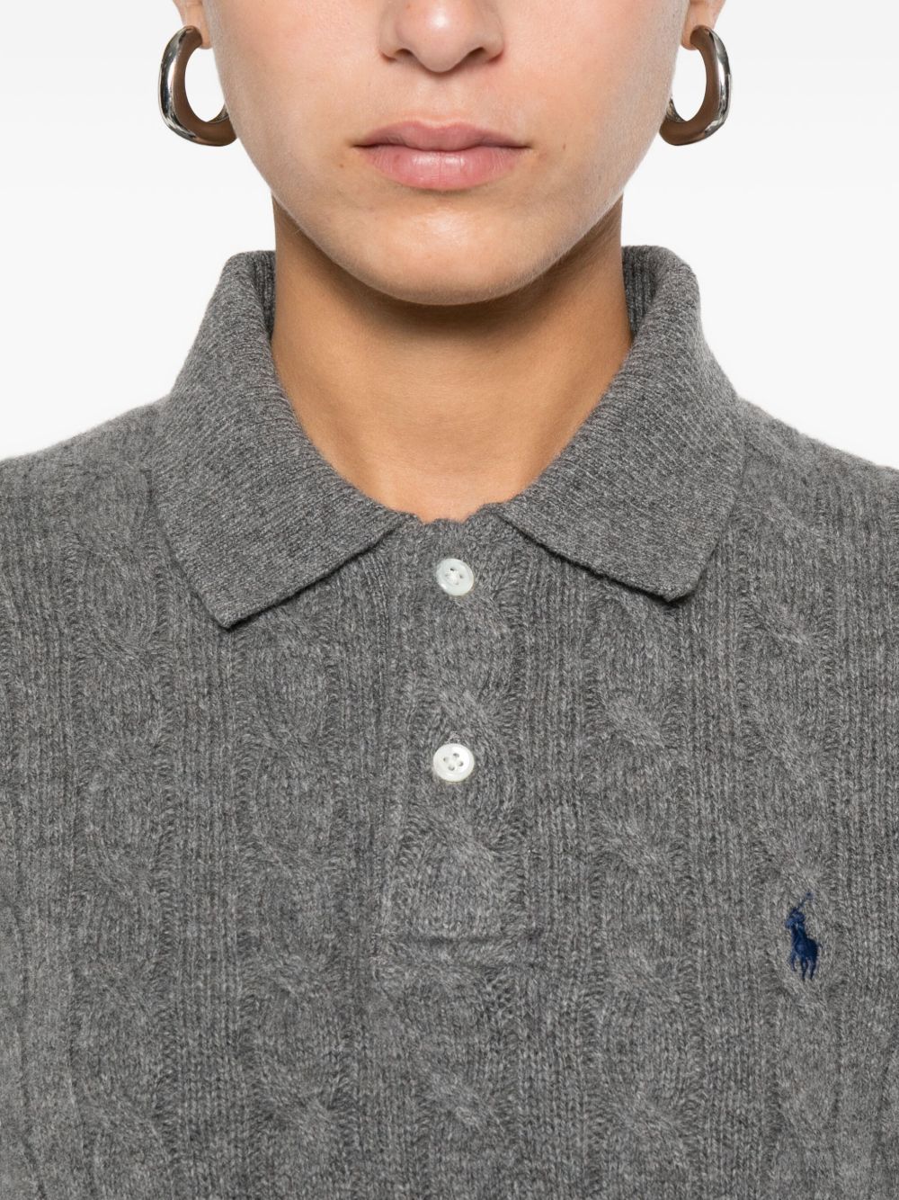POLO RALPH LAUREN Maglia in lana grigia con colletto e trama a trecce 