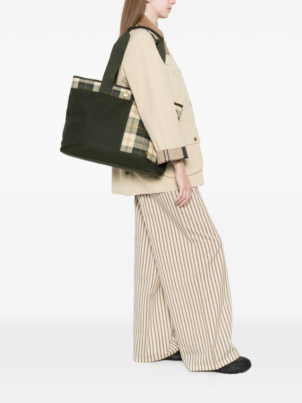 BARBOUR Borsa tote patchwork in cotone cerato con tartan 