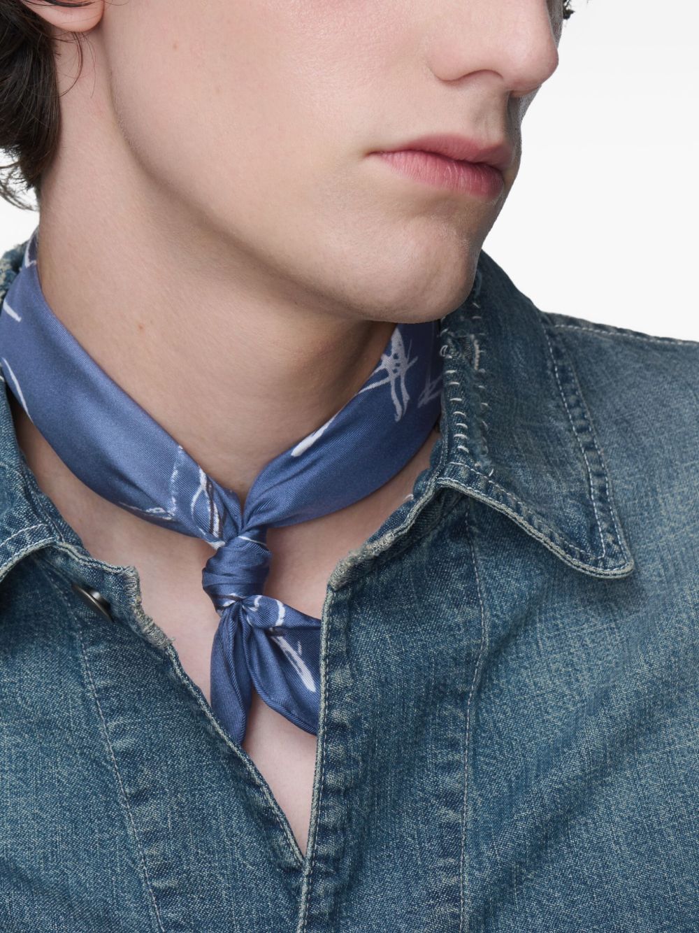 MAISON MARGIELA Foulard in seta blu 