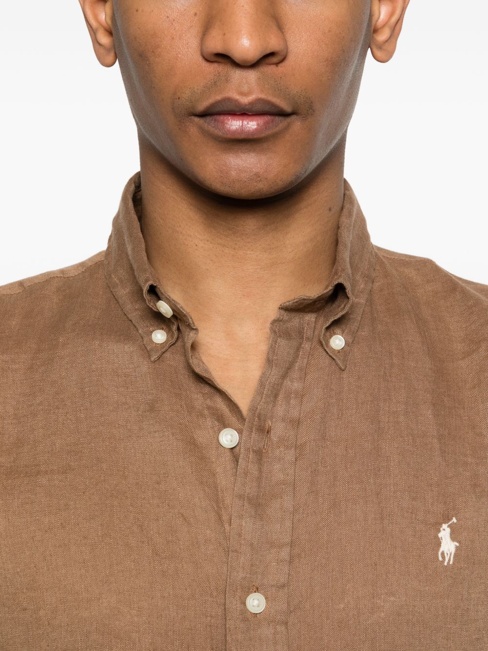 POLO RALPH LAUREN Camicia marrone con logo ricamato sul petto 