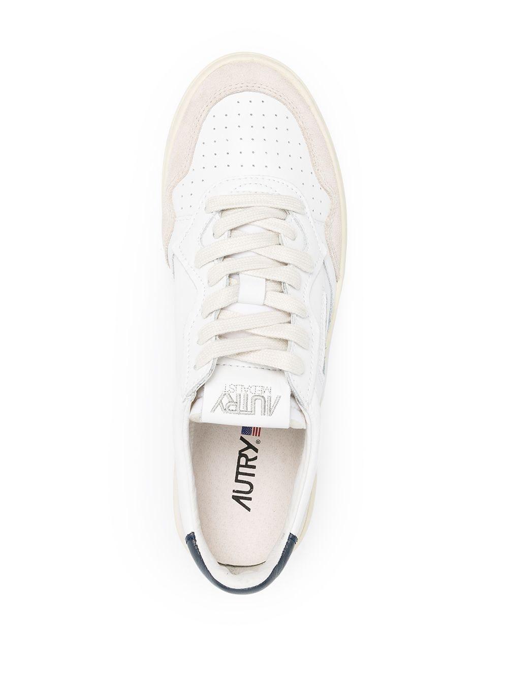 AUTRY Sneakers 'Medalist' bianca e blu con camoscio 
